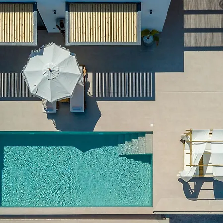 Vilă Theros Luxury