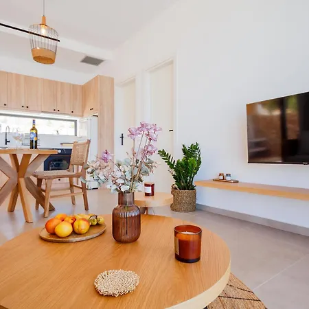 Theros Luxury Άγιος Νικόλαος