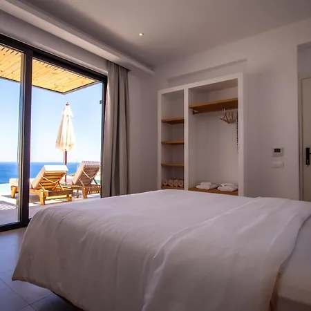 Theros Luxury Villa
