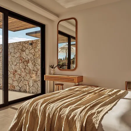 Theros Luxury