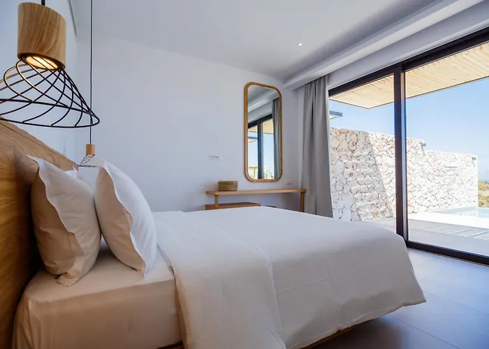 Theros Luxury