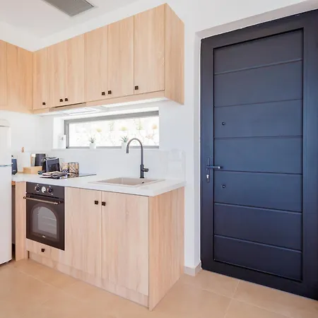 Theros Luxury فيلة