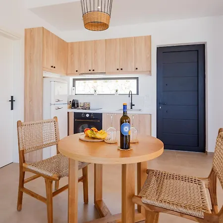 Theros Luxury آغيوس نيكولاوس